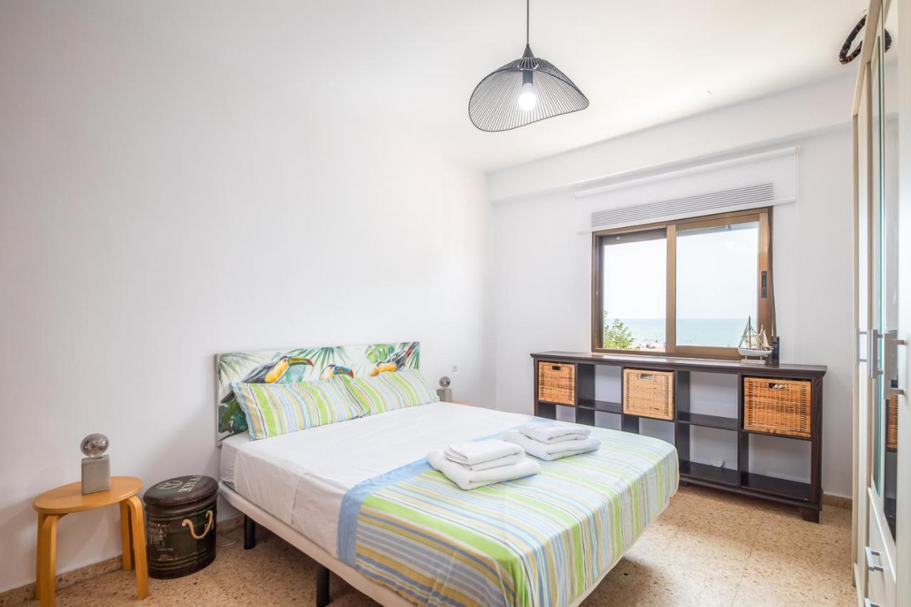 Isola Beachside Apartment فالنسيا المظهر الخارجي الصورة