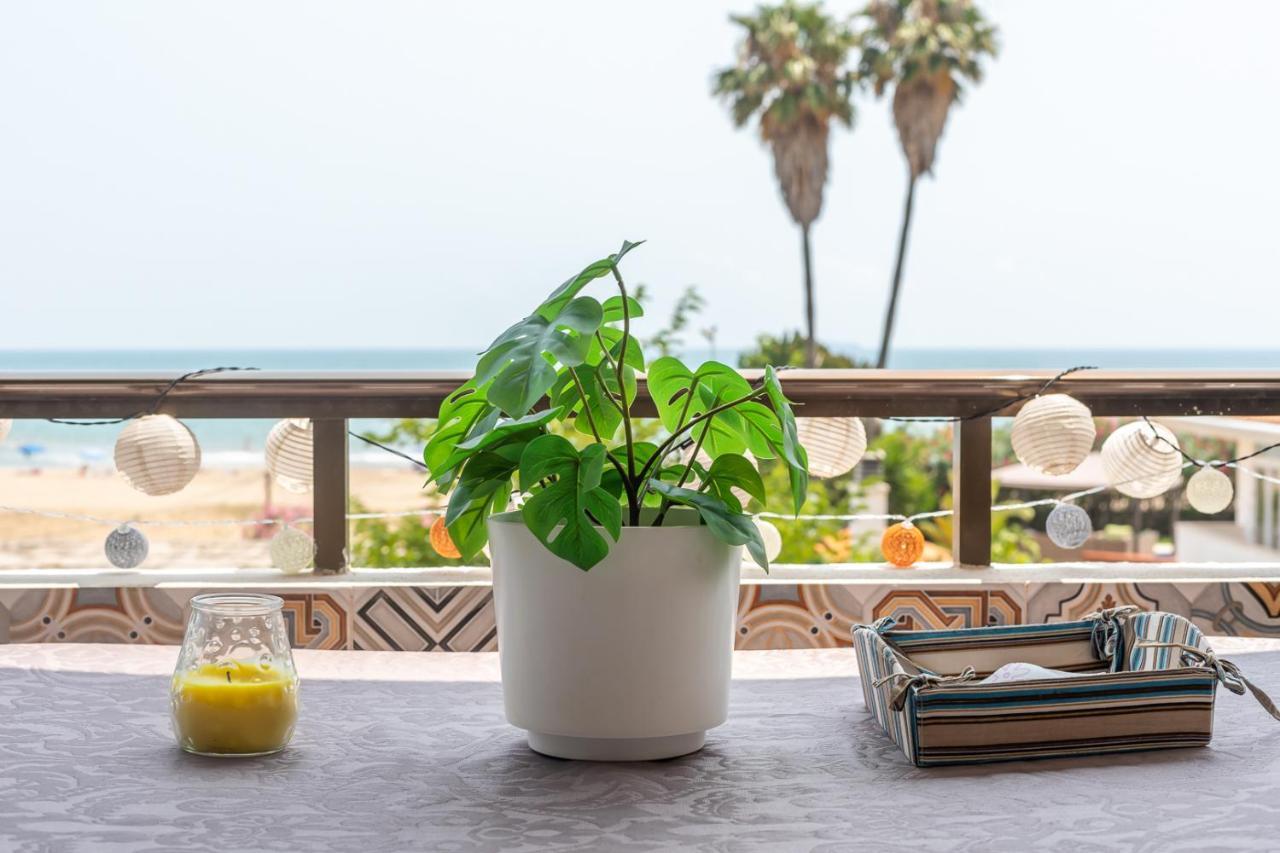 Isola Beachside Apartment فالنسيا المظهر الخارجي الصورة